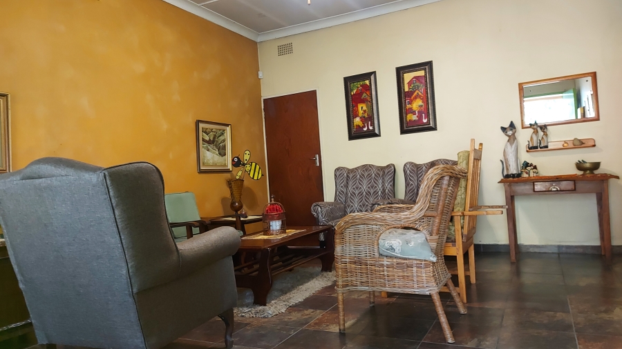 4 Bedroom Property for Sale in Oos Einde North West
